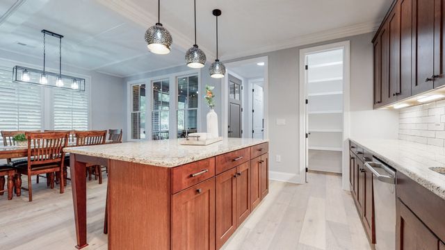 20 Daniels Dr, Franklin, TN 37064