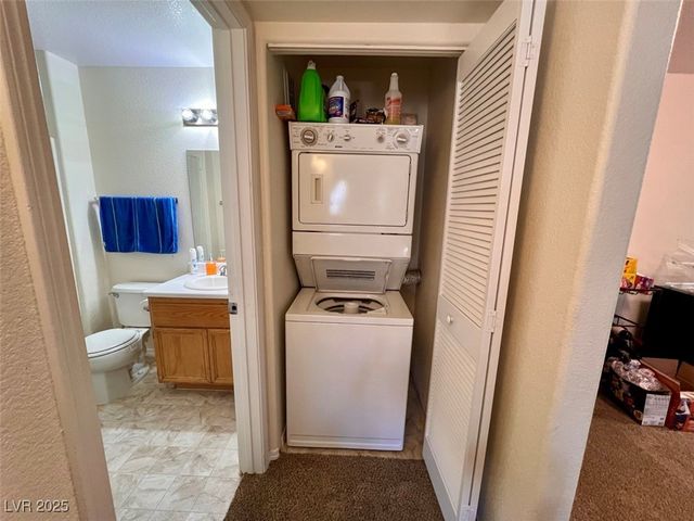 3318 North Decatur Boulevard 2013, Las Vegas, NV 89130