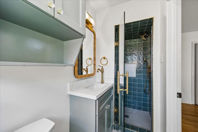 2203 Bron Holly Drive, Houston, TX 77018