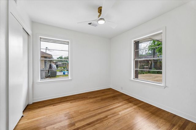 2203 Bron Holly Drive, Houston, TX 77018