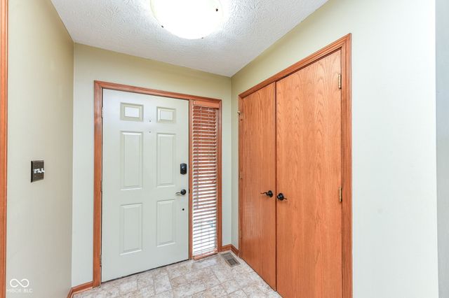 8188 Foxchase Circle, Indianapolis, IN 46256