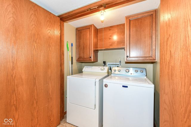 8188 Foxchase Circle, Indianapolis, IN 46256