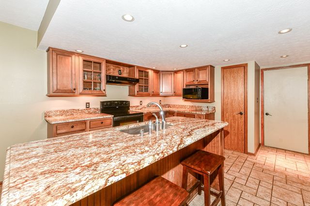 8188 Foxchase Circle, Indianapolis, IN 46256