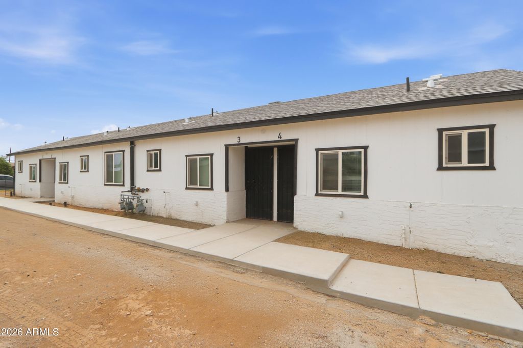 338 N 1ST Street, Avondale, AZ 85323 — exterior
