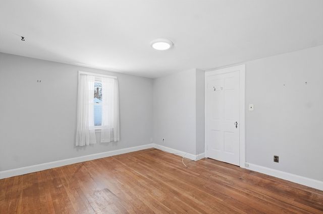 67 Longfellow Rd, Watertown, MA 02472