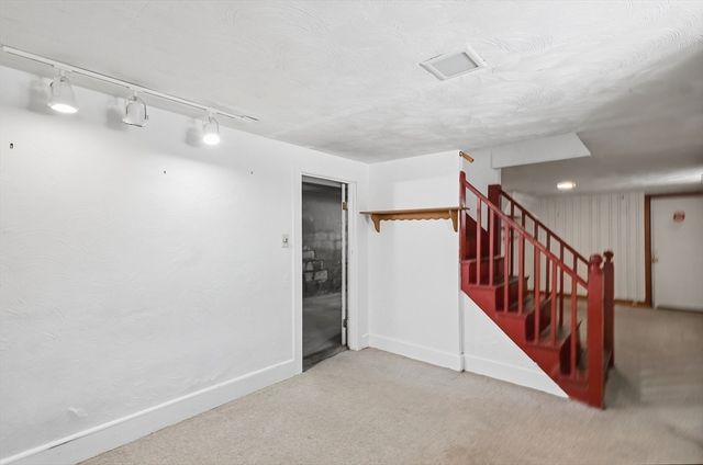 67 Longfellow Rd, Watertown, MA 02472