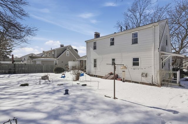 67 Longfellow Rd, Watertown, MA 02472