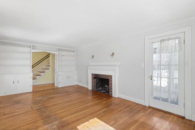 67 Longfellow Rd, Watertown, MA 02472