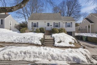 67 Longfellow Rd, Watertown, MA 02472
