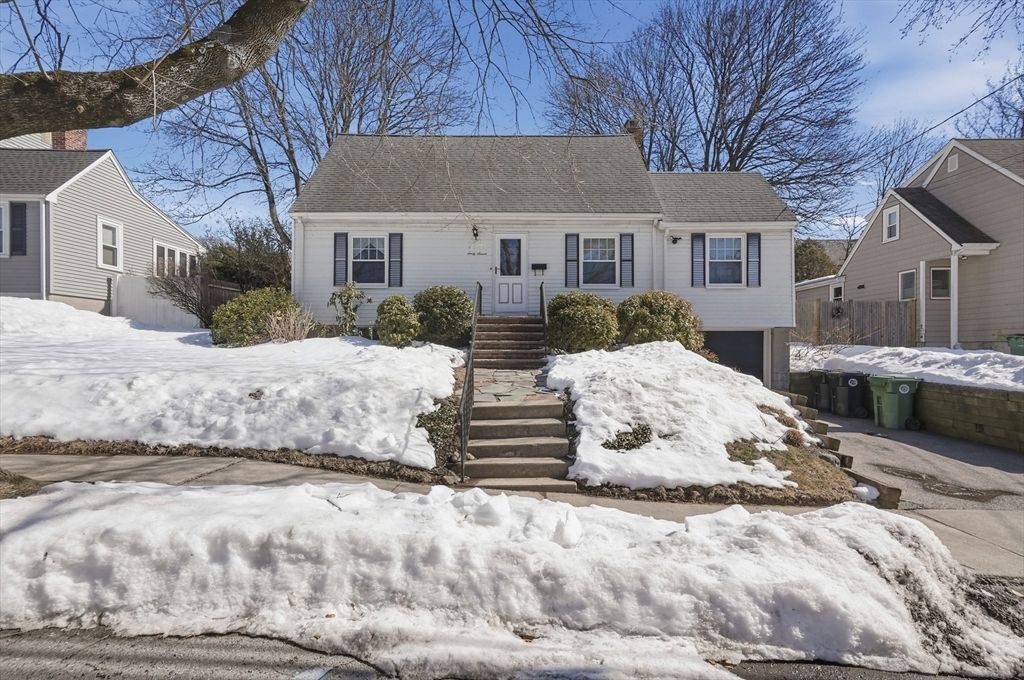 67 Longfellow Rd, Watertown, MA 02472