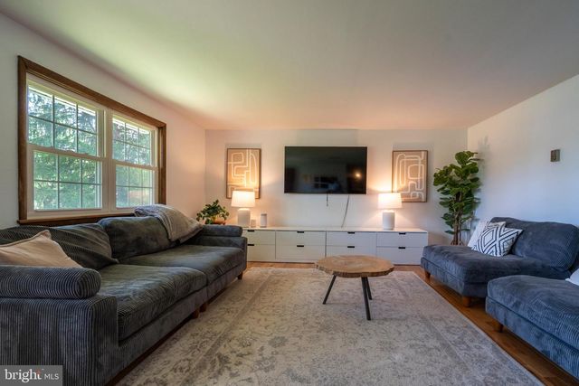 152 BETCHER RD, Collegeville, PA 19426