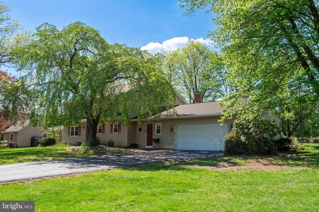 152 BETCHER RD, Collegeville, PA 19426