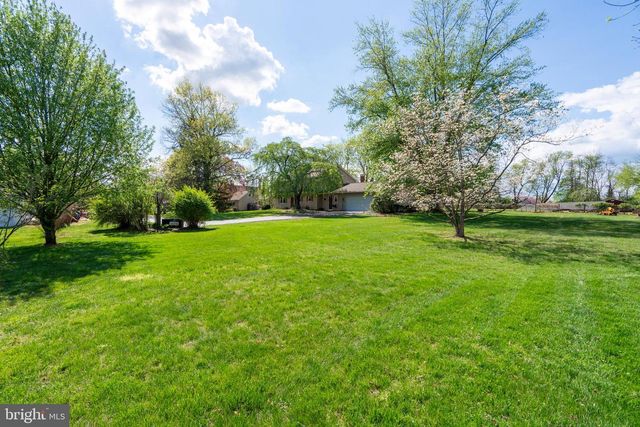 152 BETCHER RD, Collegeville, PA 19426
