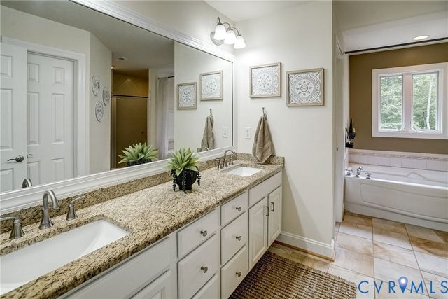 7470 Quail Run Ln, Mechanicsville, VA 23116