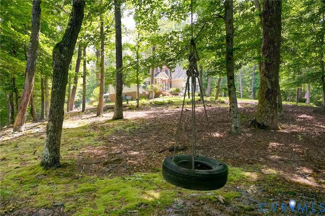 7470 Quail Run Ln, Mechanicsville, VA 23116