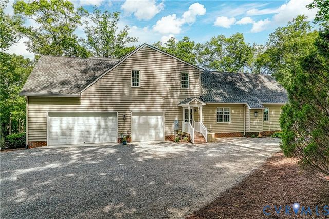 7470 Quail Run Ln, Mechanicsville, VA 23116