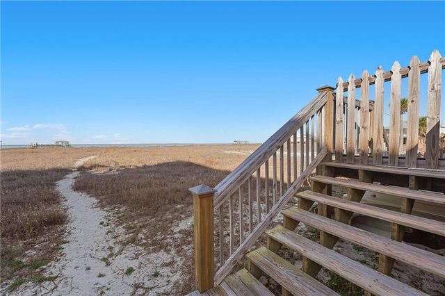 2322 Island Shores Drive, Dauphin Island, AL 36528