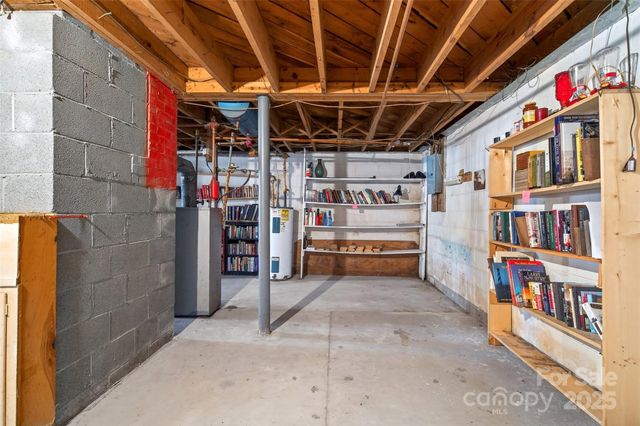 106 Chapel Street, Spruce Pine, NC 28777