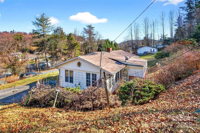 106 Chapel Street, Spruce Pine, NC 28777