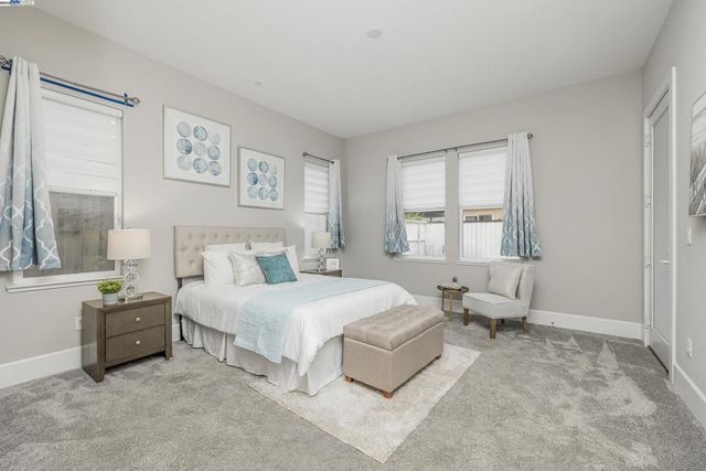 2929 Cammie Ln, Lodi, CA 95242