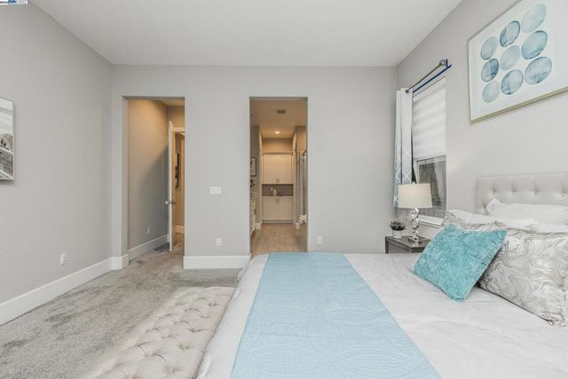 2929 Cammie Ln, Lodi, CA 95242