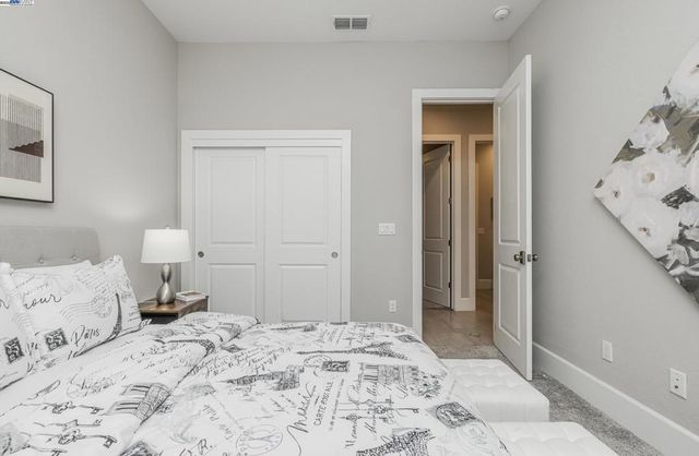 2929 Cammie Ln, Lodi, CA 95242