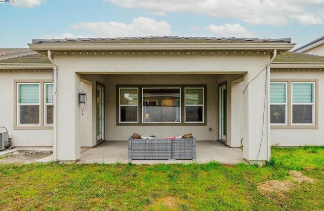 2929 Cammie Ln, Lodi, CA 95242