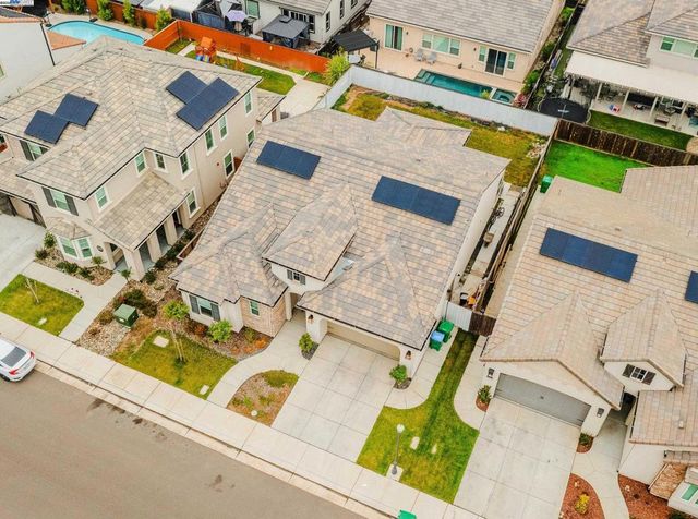 2929 Cammie Ln, Lodi, CA 95242