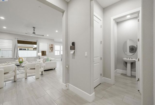 2929 Cammie Ln, Lodi, CA 95242