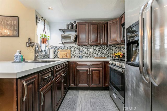 1340 Glenwood Road 4, Glendale, CA 91201