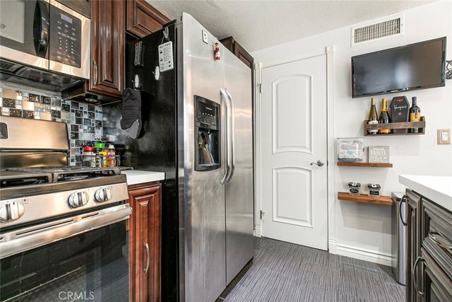 1340 Glenwood Road 4, Glendale, CA 91201