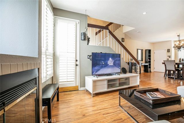 1340 Glenwood Road 4, Glendale, CA 91201