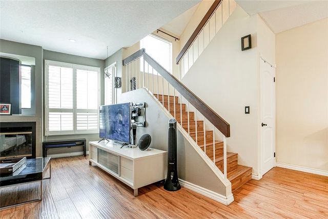 1340 Glenwood Road 4, Glendale, CA 91201