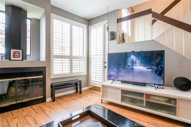 1340 Glenwood Road 4, Glendale, CA 91201