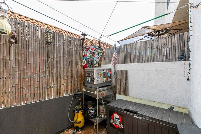 1340 Glenwood Road 4, Glendale, CA 91201