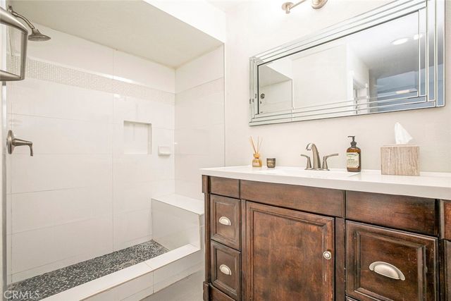 1340 Glenwood Road 4, Glendale, CA 91201