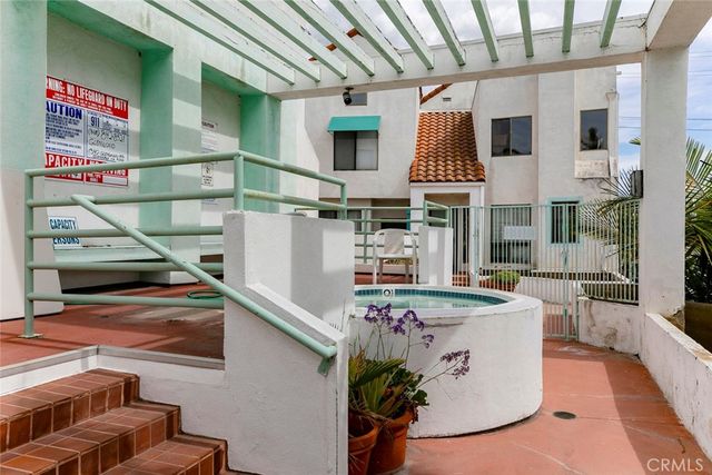 1340 Glenwood Road 4, Glendale, CA 91201