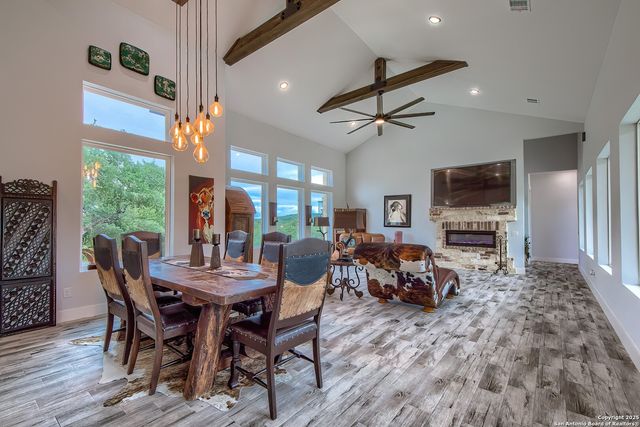 452 Wentworth, Spring Branch, TX 78070