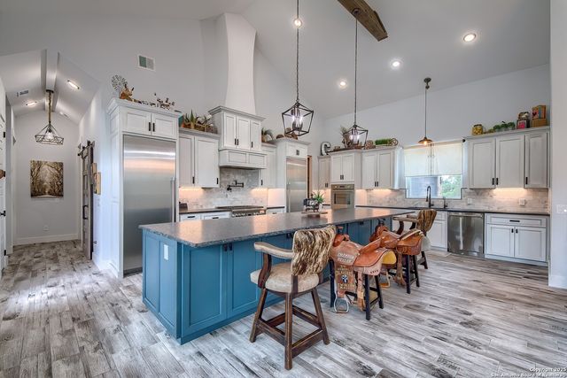 452 Wentworth, Spring Branch, TX 78070