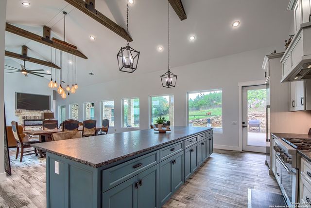 452 Wentworth, Spring Branch, TX 78070
