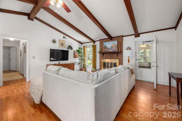 4932 Foxden Court, Charlotte, NC 28227