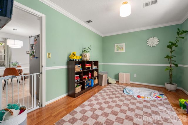 4932 Foxden Court, Charlotte, NC 28227