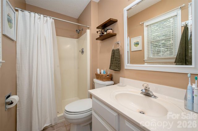 4932 Foxden Court, Charlotte, NC 28227