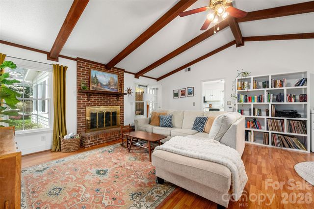 4932 Foxden Court, Charlotte, NC 28227