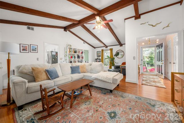 4932 Foxden Court, Charlotte, NC 28227