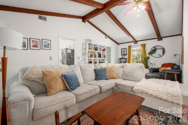 4932 Foxden Court, Charlotte, NC 28227