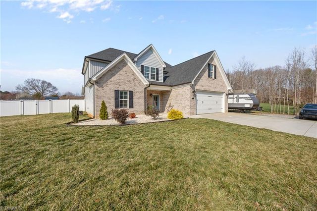 3821 Friendship Ledford Road, Winston-salem, NC 27107