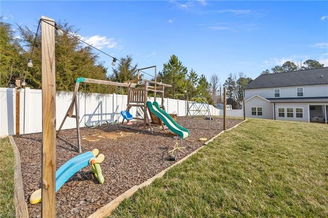 3821 Friendship Ledford Road, Winston-salem, NC 27107