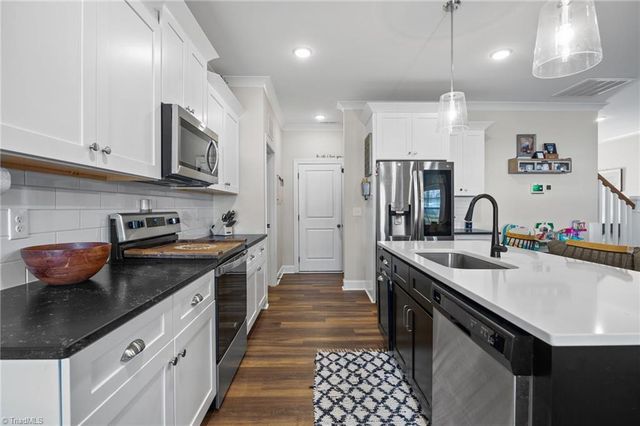 3821 Friendship Ledford Road, Winston-salem, NC 27107