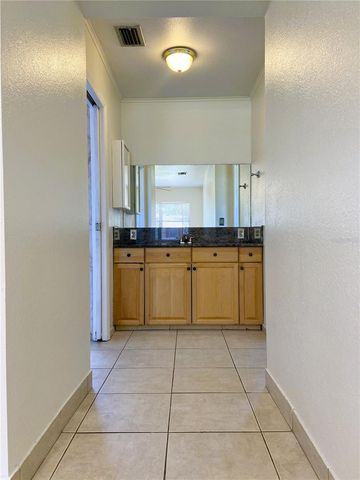 7306 KINGSBURY CIRCLE, Tampa, FL 33610